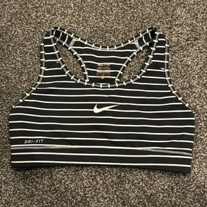 Nike pro sport bra
